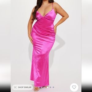 Absolutely gorgeous Fashion Nova Dress
